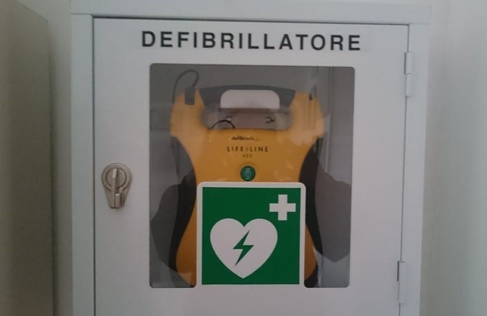 Trani, ha un infarto in Tribunale: carabiniere gli salva la vita con il ...